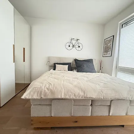 Premium Near Messe Apartment *