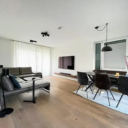 Premium Near Messe Apartment *