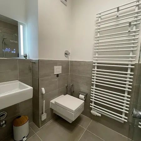 Premium Near Messe Apartment